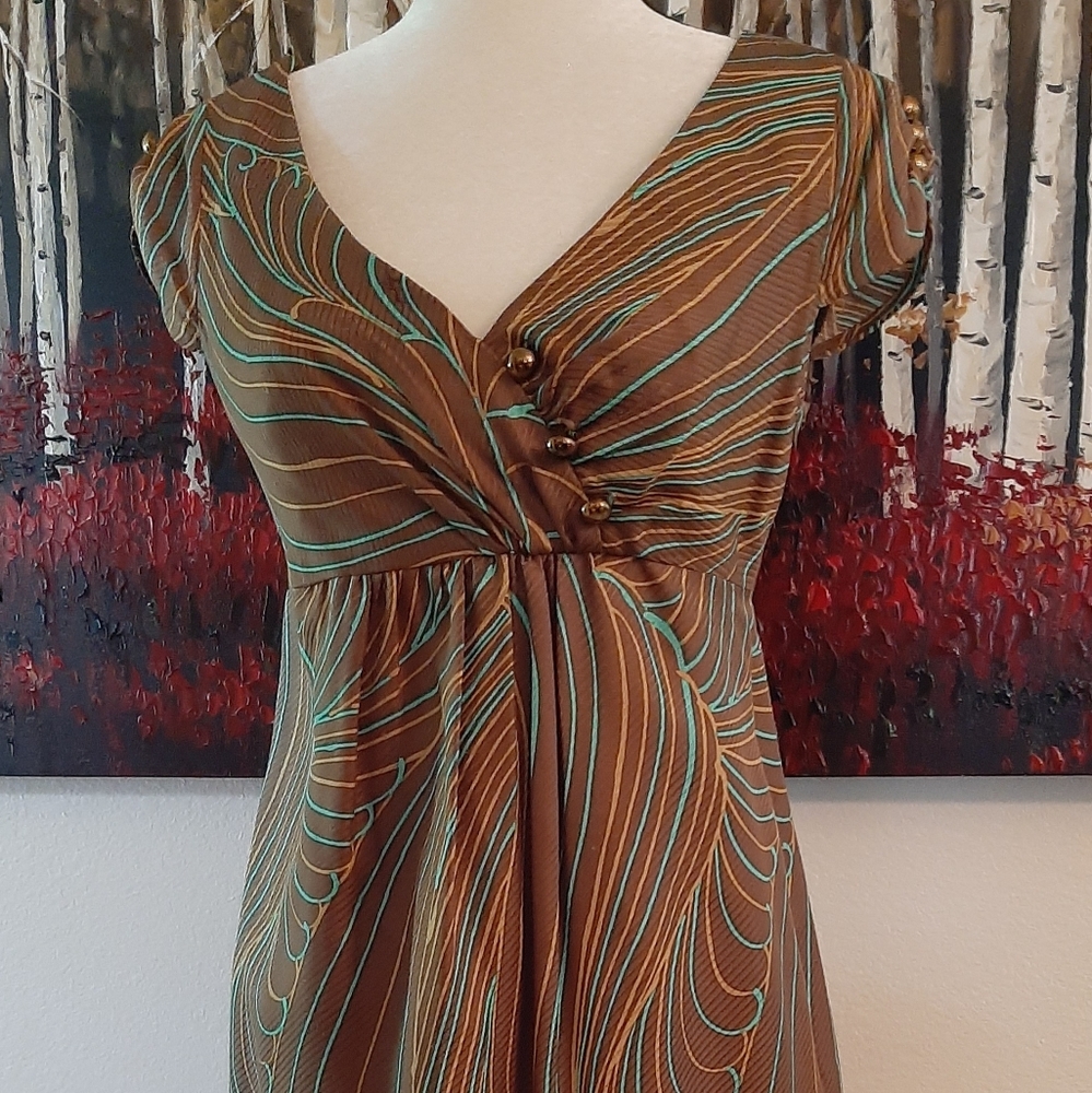 Milly of New York, Size 4, Beautiful Silk Fabric and Fully Silk Lined